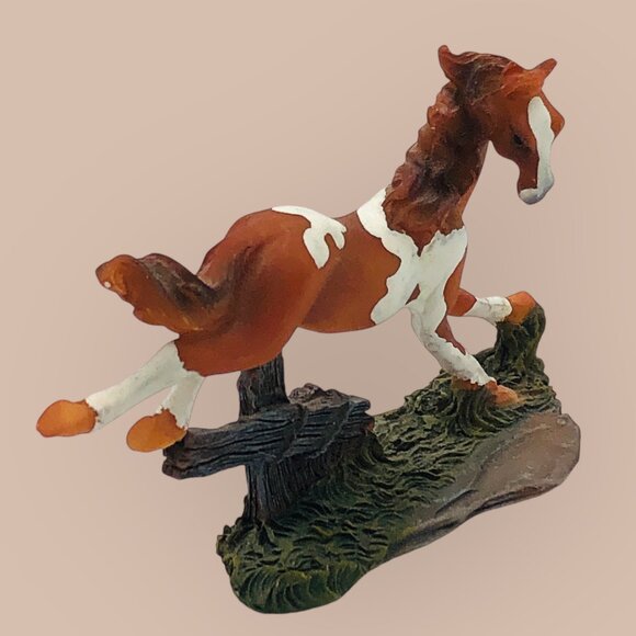 Lot of 2 Resin Horse Figurines 2.5" Tall Imaginative Play Toy - Picture 8 of 8